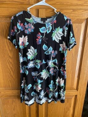 J. Jill Wearever Collection Floral Tunic Top Stretchy Flowy
